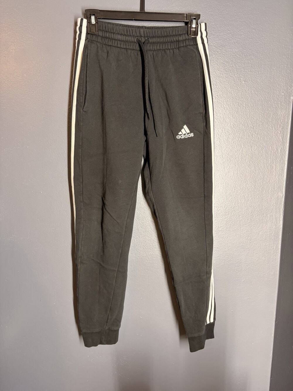 Adidas Men’s Fleece Black Sweatpants Small joggers 3 stripes Casual Athletic